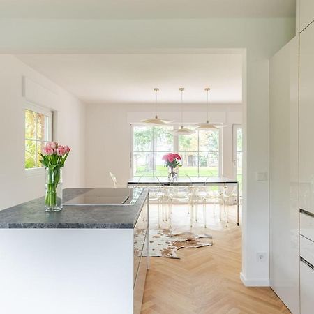 Idyllisches, Neu Renoviertes Haus Mit Steg Am See Berlin Exteriör bild