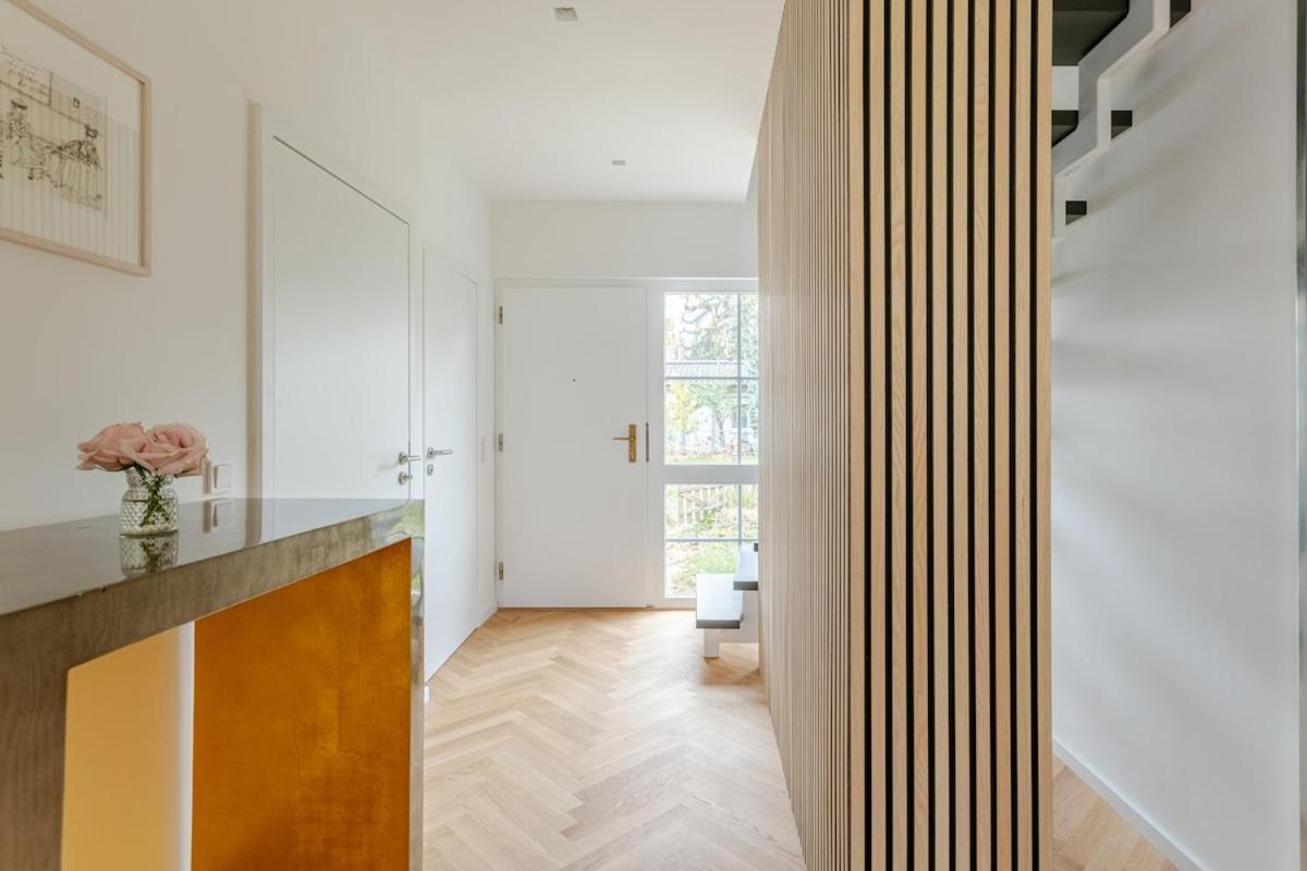 Idyllisches, Neu Renoviertes Haus Mit Steg Am See Berlin Exteriör bild