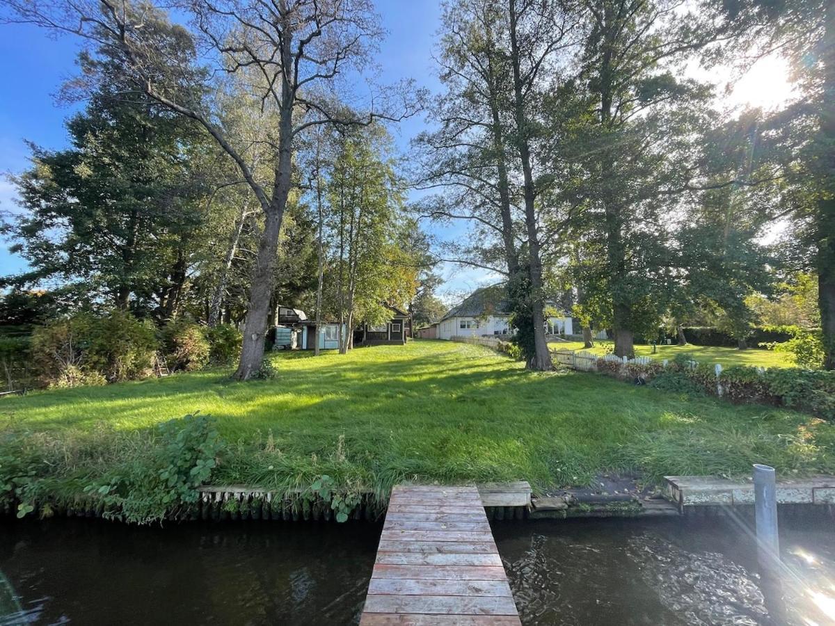 Idyllisches, Neu Renoviertes Haus Mit Steg Am See Berlin Exteriör bild