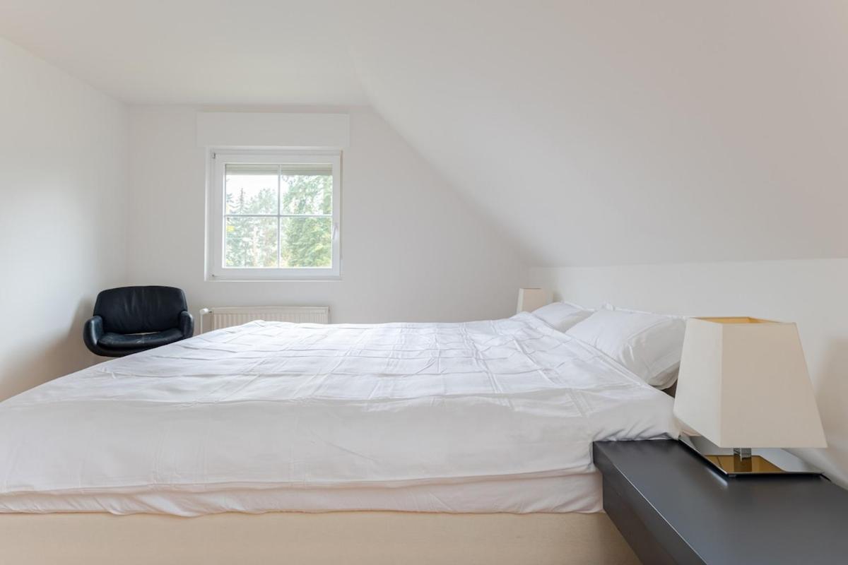 Idyllisches, Neu Renoviertes Haus Mit Steg Am See Berlin Exteriör bild