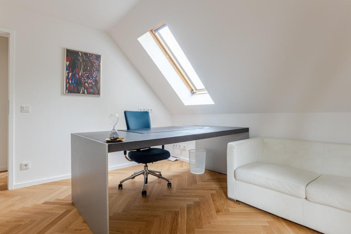 Idyllisches, Neu Renoviertes Haus Mit Steg Am See Berlin Exteriör bild